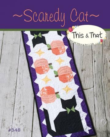 [TAT348] Scaredy Cat Table Runner